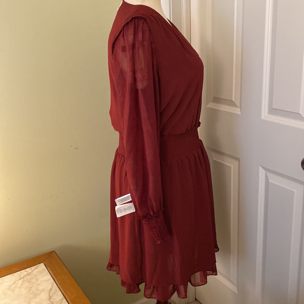 Michael Kors NWOT burgundy silver metallic ruffled long sleeve holiday dress - Picture 8 of 16